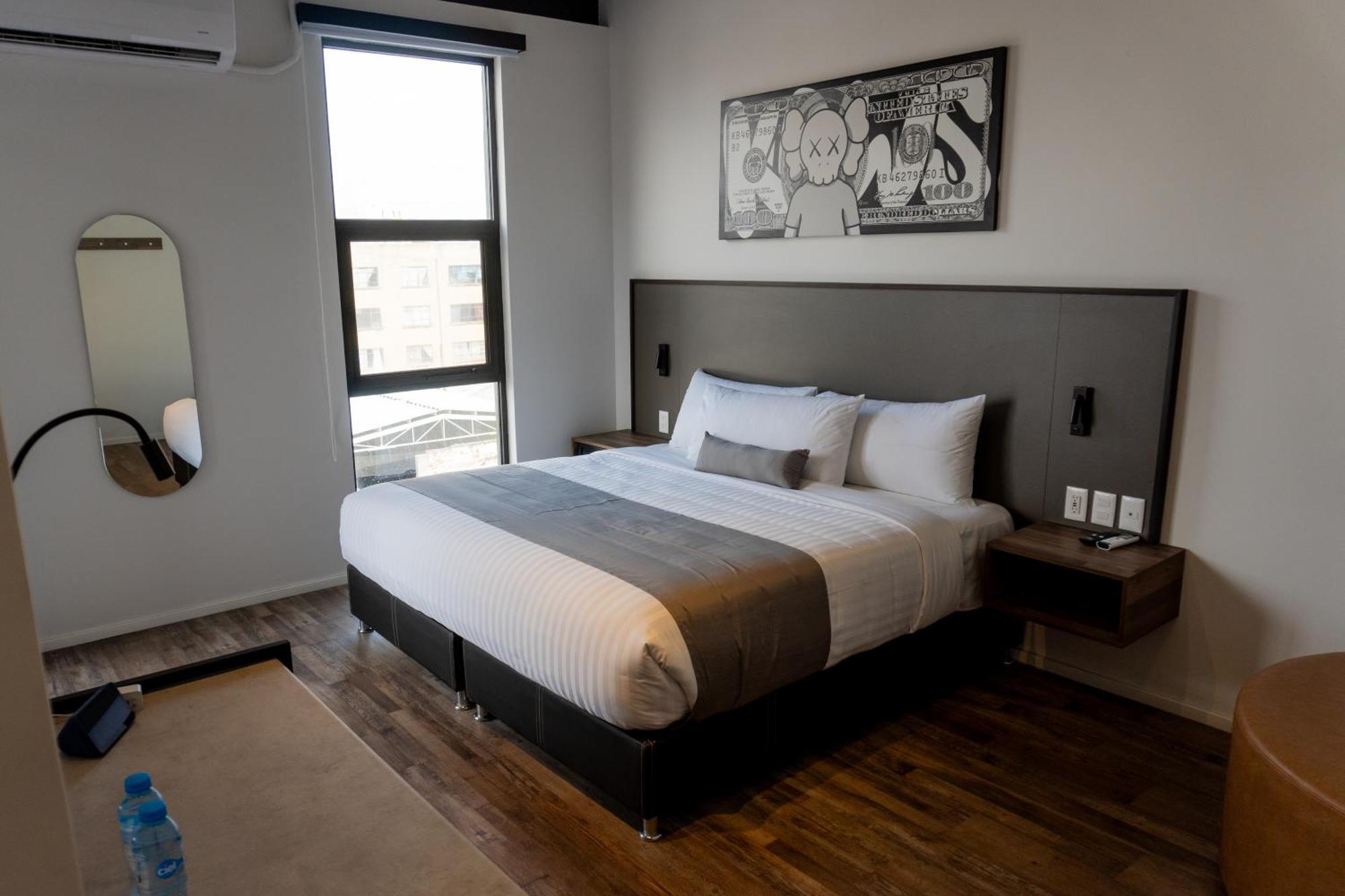 Alt Urbana Hotel Leon Ngoại thất bức ảnh