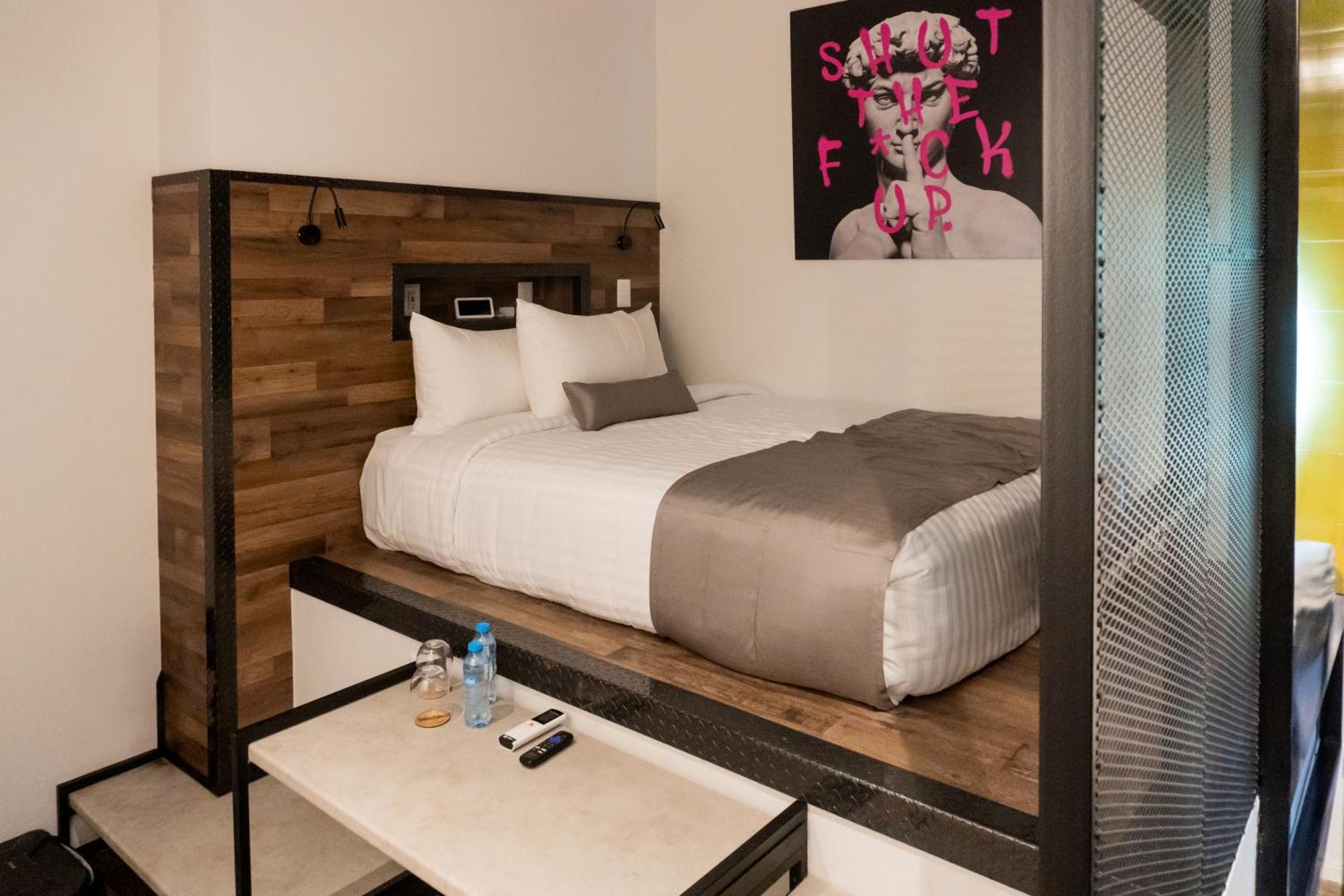 Alt Urbana Hotel Leon Ngoại thất bức ảnh